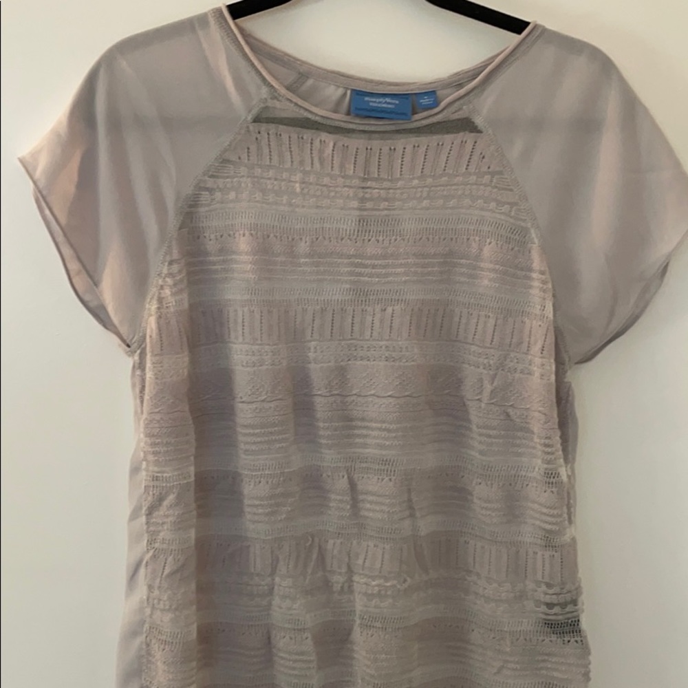 Grey top